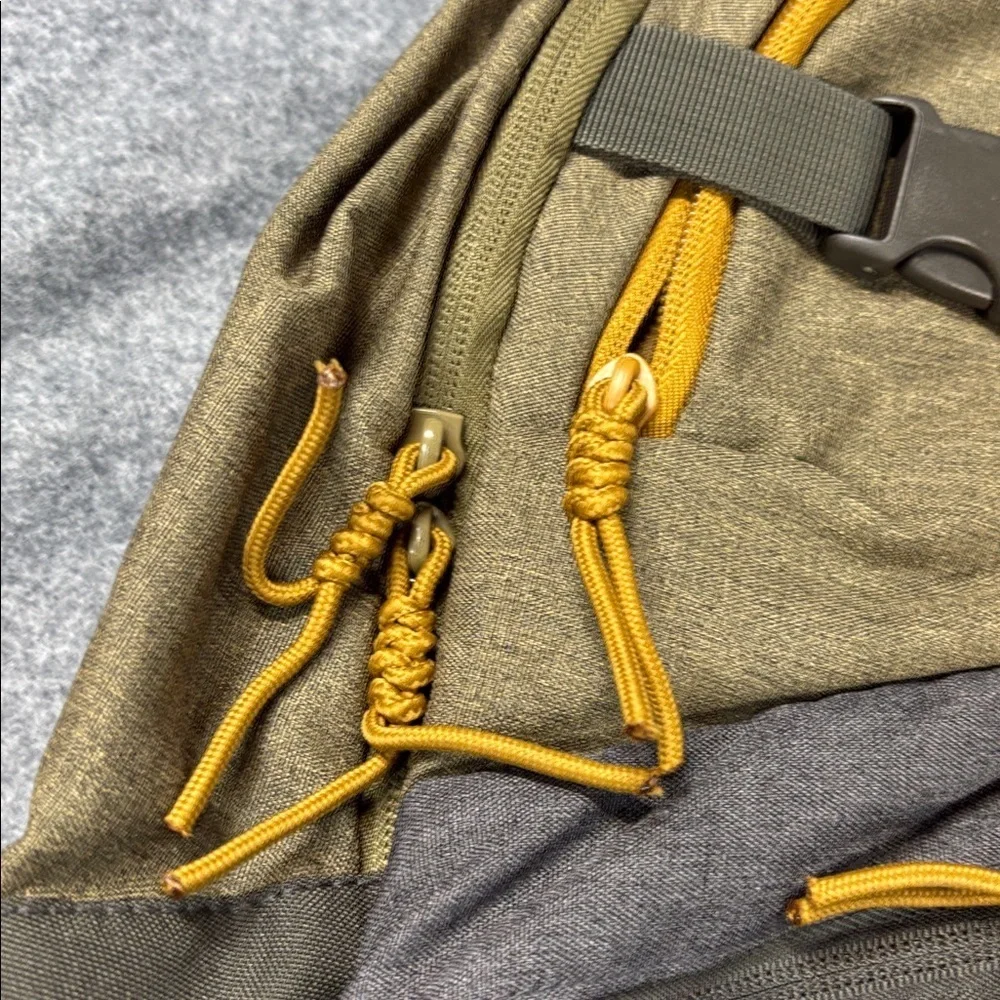 Volcom Academy many pocket Olive and Gray Backpack bag